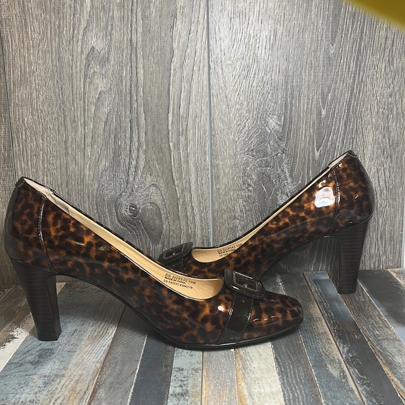 Cole Haan Nike Air Women’s Leopard Print Patent Leather Heels Square Toe Sz. 10B - Picture 9 of 13